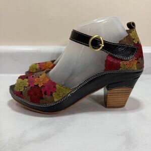 L'Artiste by Spring Step AVNIA Floral Sandals Size 38 Black Multi 2.5” Heel NEW